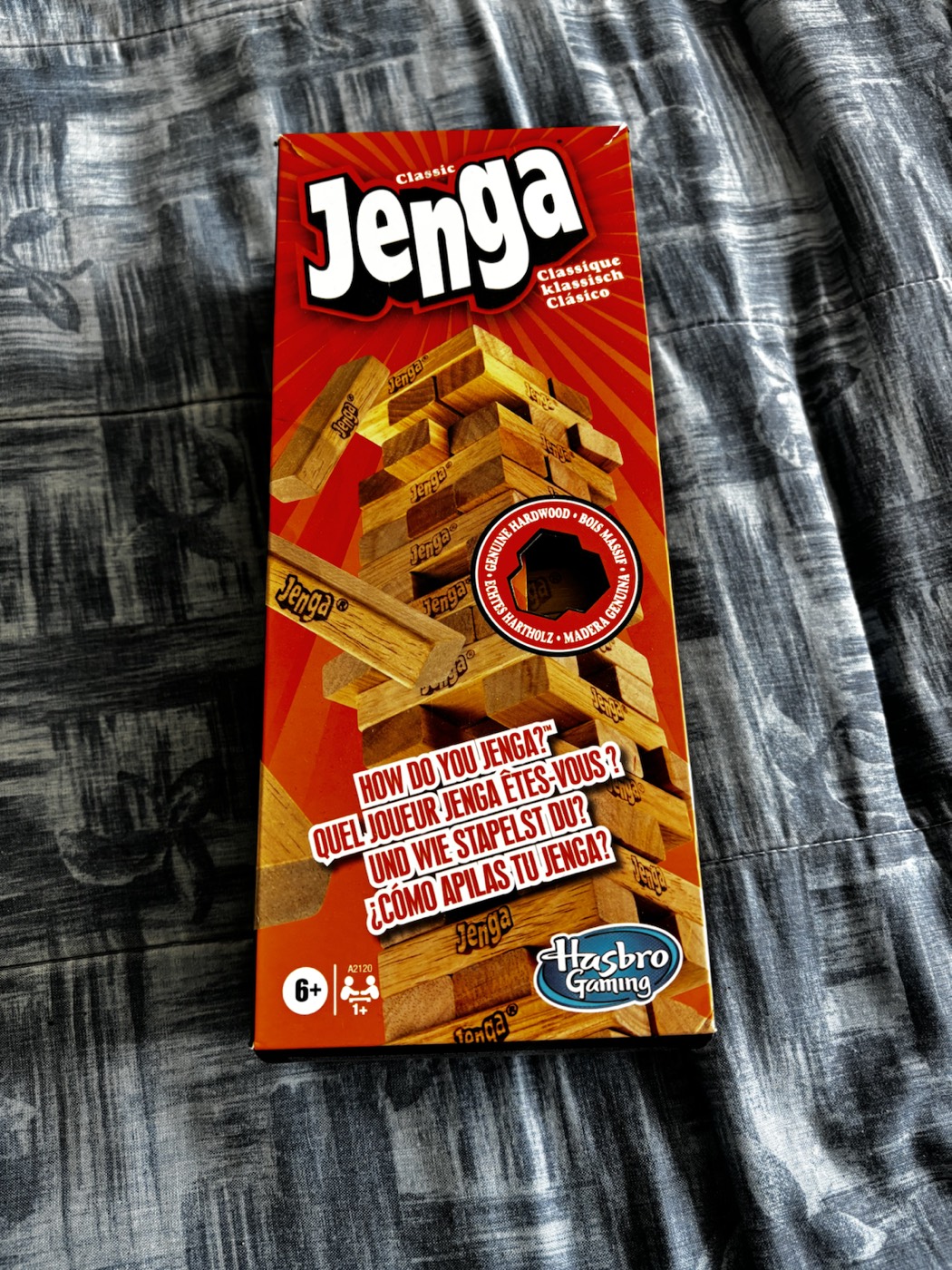 Klassinen Jenga-peli